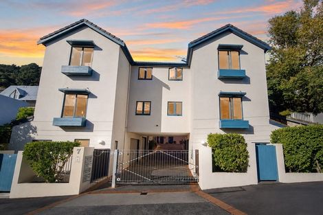 Photo of property in 7f Austin Street, Mount Victoria, Wellington, 6011