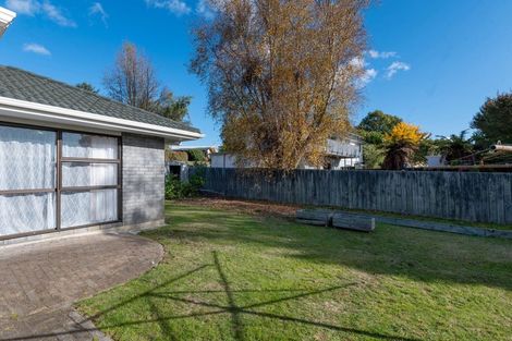 Photo of property in 15 Elmslie Place, Owhata, Rotorua, 3010