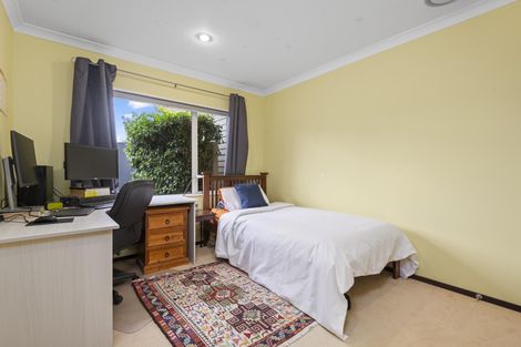 Photo of property in 40 Ruapehu Drive, Fitzherbert, Palmerston North, 4410