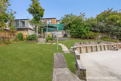 Photo of property in 10 Glucina Place, Glen Eden, Auckland, 0602