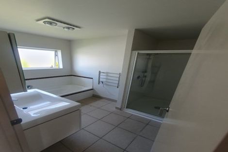 Photo of property in 19 Alamein Avenue, Belmont, Auckland, 0622