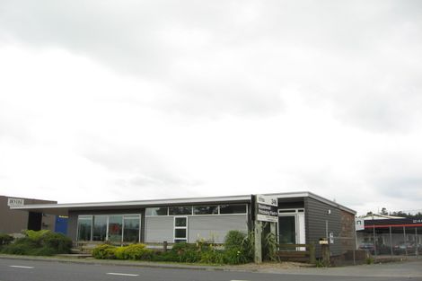 Photo of property in 246 State Highway 16, Kumeu, 0892