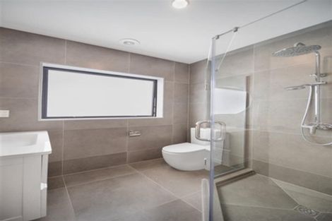 Photo of property in 12 Korowhiti Road, Clarks Beach, 2122