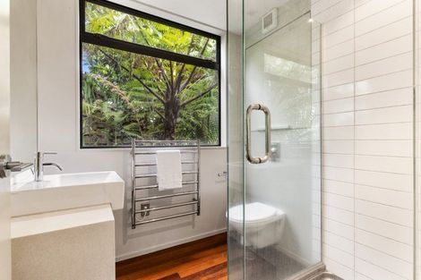 Photo of property in 4 Ronaki Road, Mission Bay, Auckland, 1071