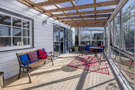 Photo of property in 42a Winchester Street, Levin, 5510