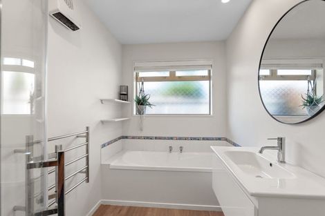 Photo of property in 22 Kotuku Crescent, Woolston, Christchurch, 8023