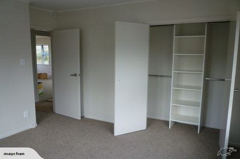 Photo of property in 111 Ennis Avenue, Pakuranga Heights, Auckland, 2010