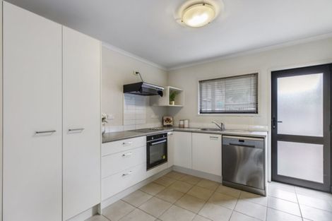 Photo of property in 25/94 Glengarry Road, Glen Eden, Auckland, 0602