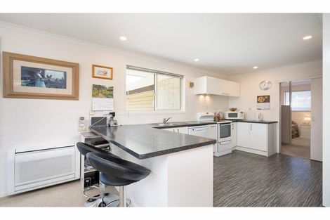 Photo of property in 75 Frankleigh Street, Somerfield, Christchurch, 8024