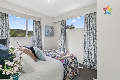 Photo of property in 8d Montgomery Crescent, Clouston Park, Upper Hutt, 5018