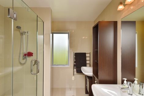 Photo of property in 20 Crombie Green, Northwood, Christchurch, 8051