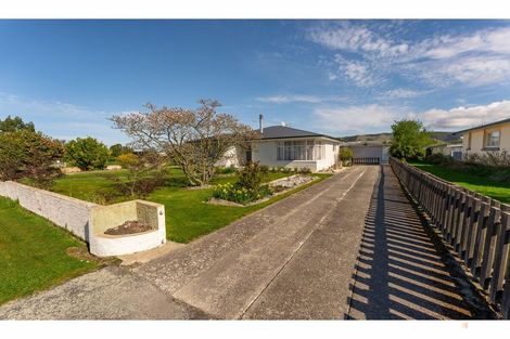 Photo of property in 1 Regent Street, Waimate, 7924
