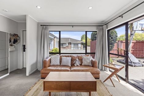 Photo of property in 2/17 Seneca Court, Golflands, Auckland, 2013