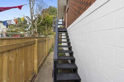 Photo of property in 29 Hine Street, New Plymouth, 4310