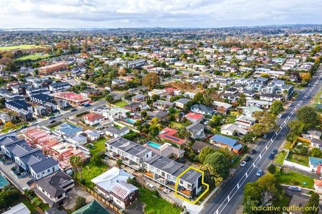 Photo of property in 1/8 Reeves Road, Pakuranga, Auckland, 2010