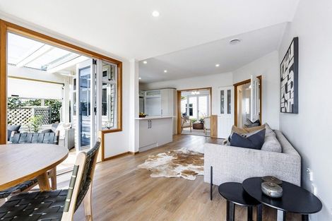 Photo of property in 11 George Street, Lower Vogeltown, New Plymouth, 4310