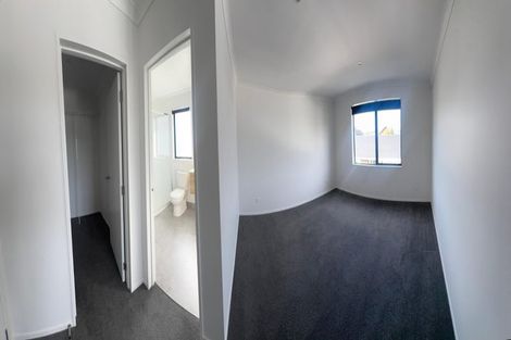 Photo of property in 6b Jern Place, Eastern Beach, Auckland, 2012