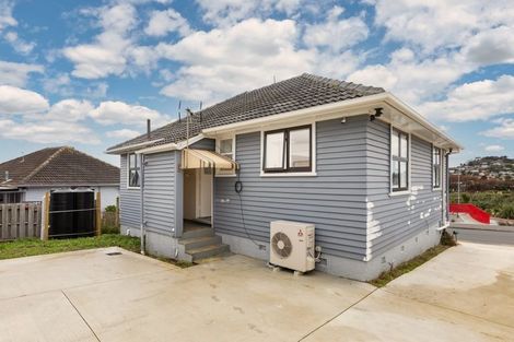 Photo of property in 4 Valonia Street, New Windsor, Auckland, 0600