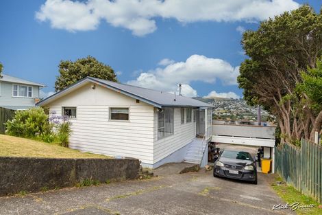 Photo of property in 22 De Castro Place, Titahi Bay, Porirua, 5022