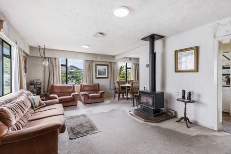 Photo of property in 4 Hillary Street, Tawa, Wellington, 5028