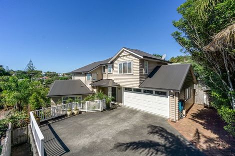 Photo of property in 11a Rodney Road, Northcote Point, Auckland, 0627