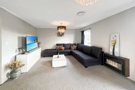 Photo of property in 31 Acacia Street, Kelvin Grove, Palmerston North, 4414