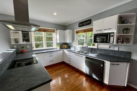 Photo of property in 14 Cecil Road, Tawa, Wellington, 5028