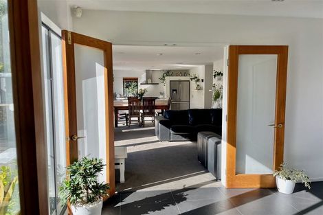 Photo of property in 88 Merivale Lane, Merivale, Christchurch, 8014