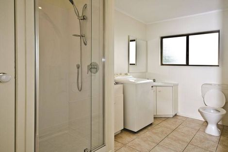 Photo of property in 1b/88 Aroha Avenue, Sandringham, Auckland, 1025