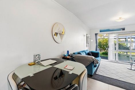 Photo of property in 19/100 River Road, Hamilton East, Hamilton, 3216