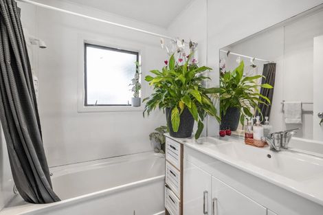 Photo of property in 28a Grayson Avenue, Mangakakahi, Rotorua, 3015