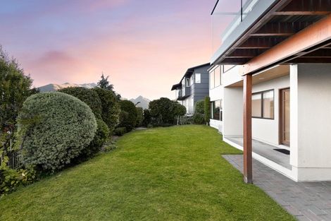Photo of property in 4 Peregrine Place, Queenstown, 9300