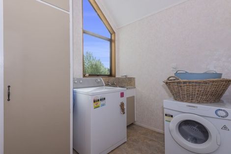 Photo of property in 27 Memorial Drive, Parahaki, Whangarei, 0112