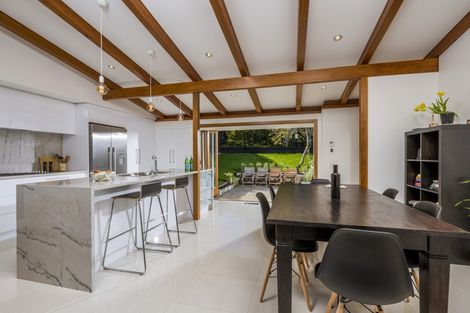 Photo of property in 16 Tizard Road, Birkenhead, Auckland, 0626