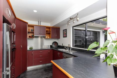 Photo of property in 5a Clovelly Street, Brooklands, New Plymouth, 4310
