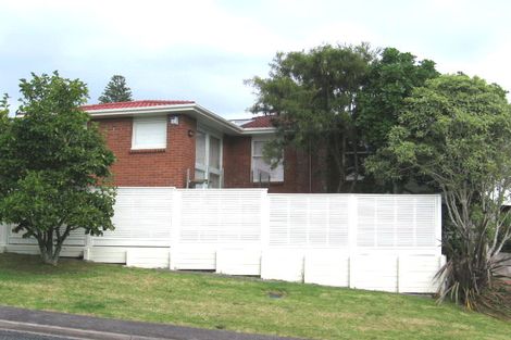 Photo of property in 10 Glenwood Avenue, Birkenhead, Auckland, 0626