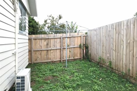 Photo of property in 9 Forbury Place, Mangere, Auckland, 2022