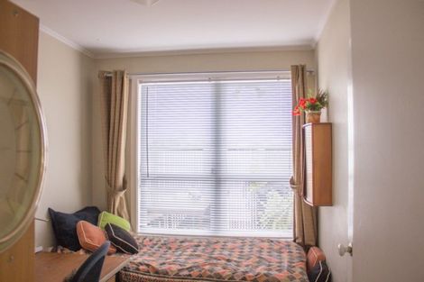 Photo of property in 1/22 Coroglen Avenue, Birkenhead, Auckland, 0626