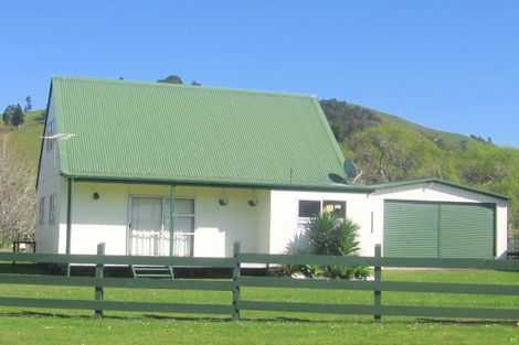 Photo of property in 12 Parkland Place, Whitianga, 3510