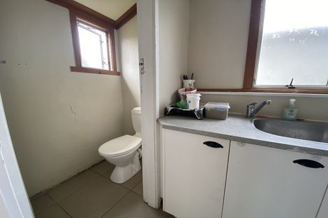 Photo of property in 169 Carrington Street, Lower Vogeltown, New Plymouth, 4310