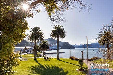 Photo of property in Oxleys Rock Apartments, 303/6 London Quay, Picton, 7220