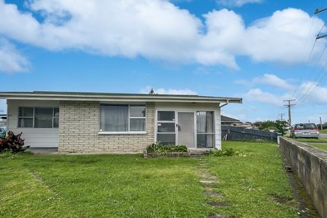Photo of property in 22a Waitote Street, Castlecliff, Whanganui, 4501