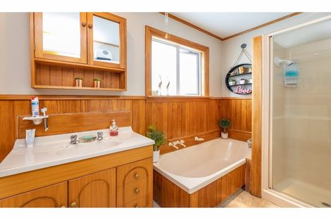 Photo of property in 11 Pannell Avenue, Wainoni, Christchurch, 8061