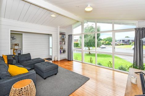 Photo of property in 39 Fairview Avenue, Opaheke, Papakura, 2113