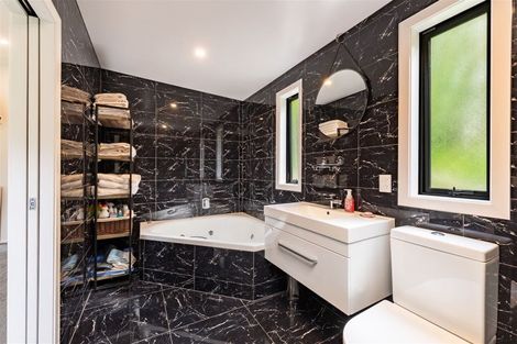 Photo of property in 78 Howard Road, Point Howard, Lower Hutt, 5013