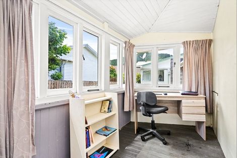 Photo of property in 86 Hatea Drive, Regent, Whangarei, 0112