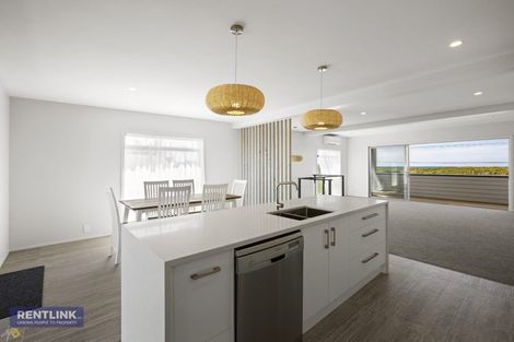 Photo of property in 986 Papamoa Beach Road, Papamoa Beach, Papamoa, 3118