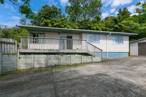 Photo of property in 54 Seaview Road, Marfell, New Plymouth, 4310