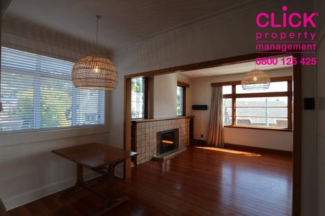 Photo of property in 19 Cliffs Road, Saint Clair, Dunedin, 9012