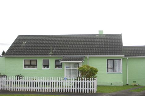 Photo of property in 9 Holford Street, Westown, New Plymouth, 4310